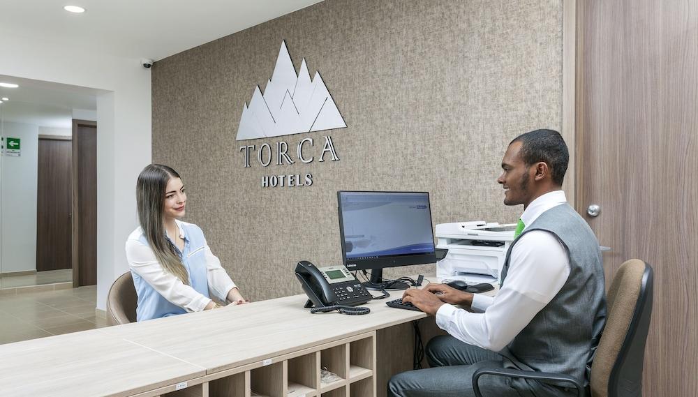 Torca Hotel Кали Екстериор снимка